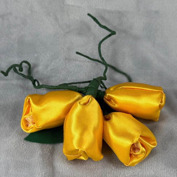 Yellow Satin Artificial Roses Bouquet Corsage Boutonnieres Floral Decoration - Picture 4 of 16